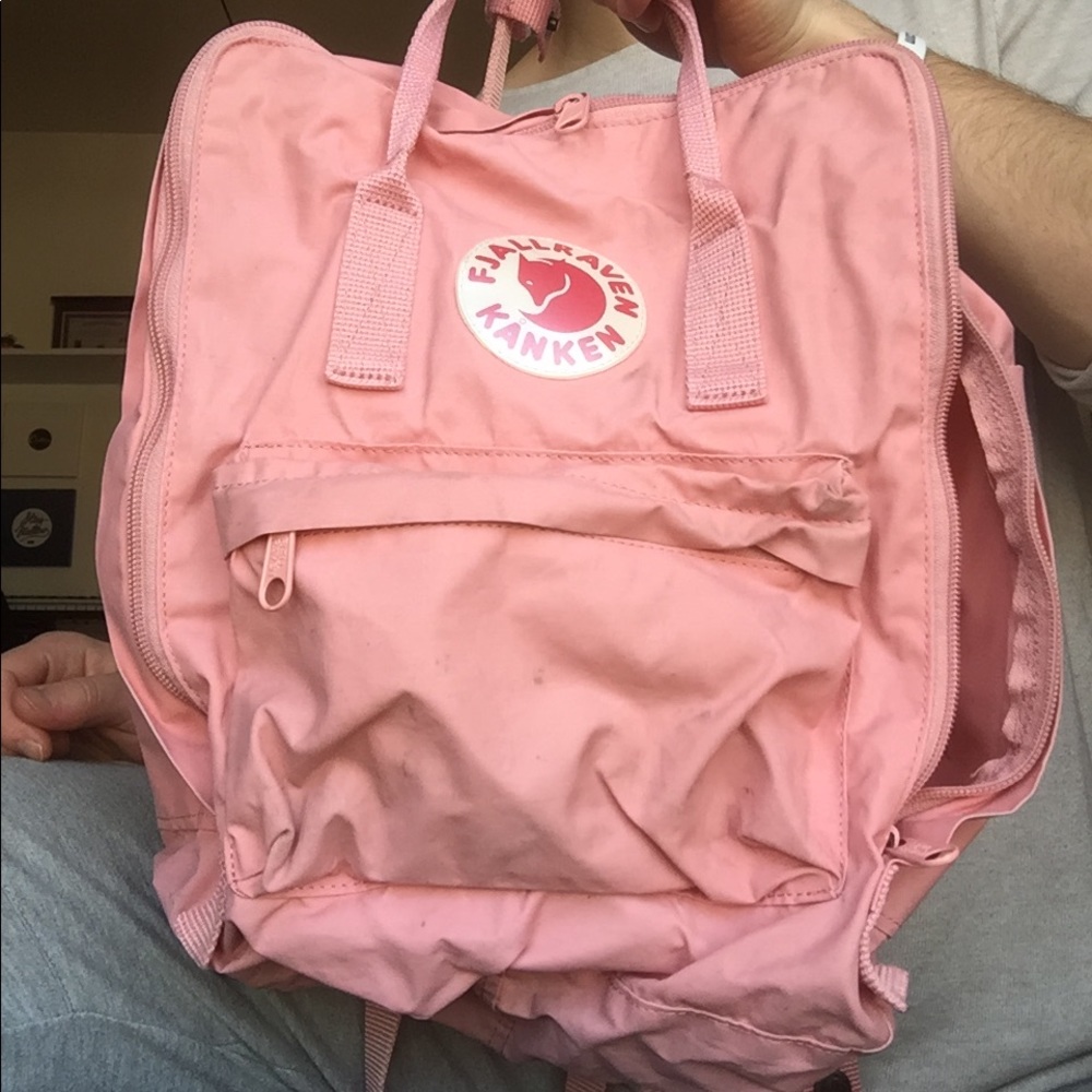 Fjallraven kanken backpack